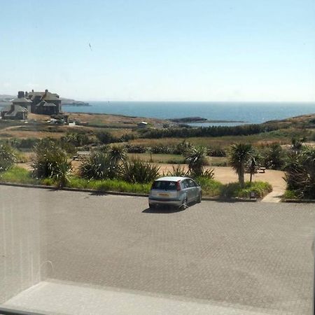 Plas Darien-3 Bed Apt- Sea Views - Sleeps 5 Trearddur Exteriör bild