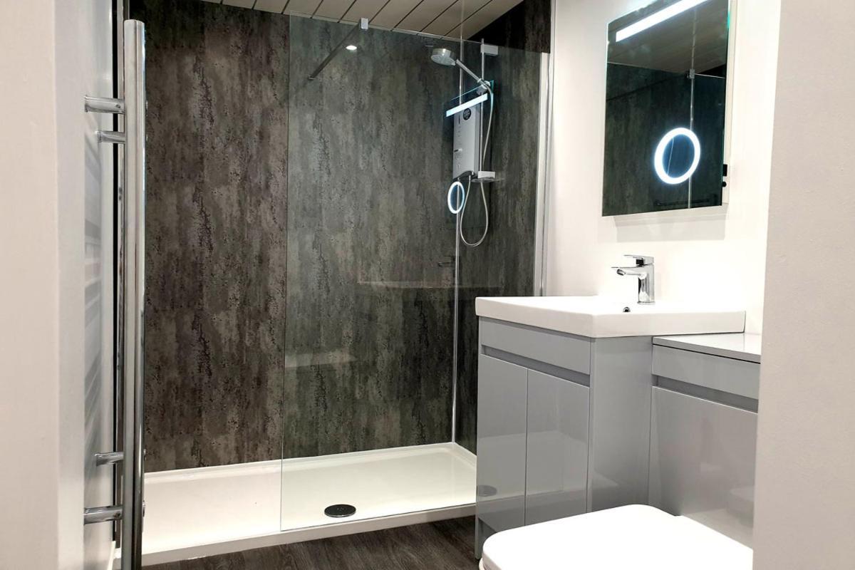 Plas Darien-3 Bed Apt- Sea Views - Sleeps 5 Trearddur Exteriör bild